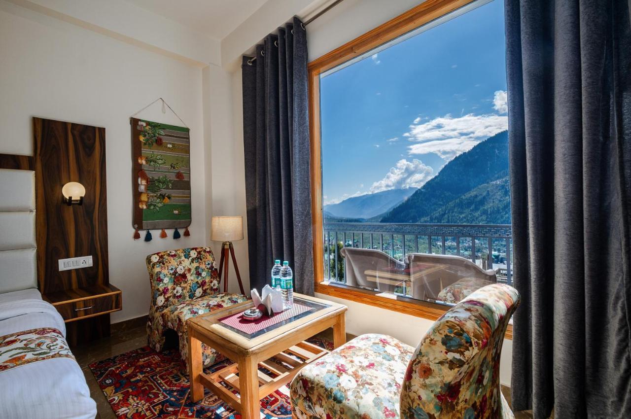 Eden Oaks Hotel Manali  Ngoại thất bức ảnh