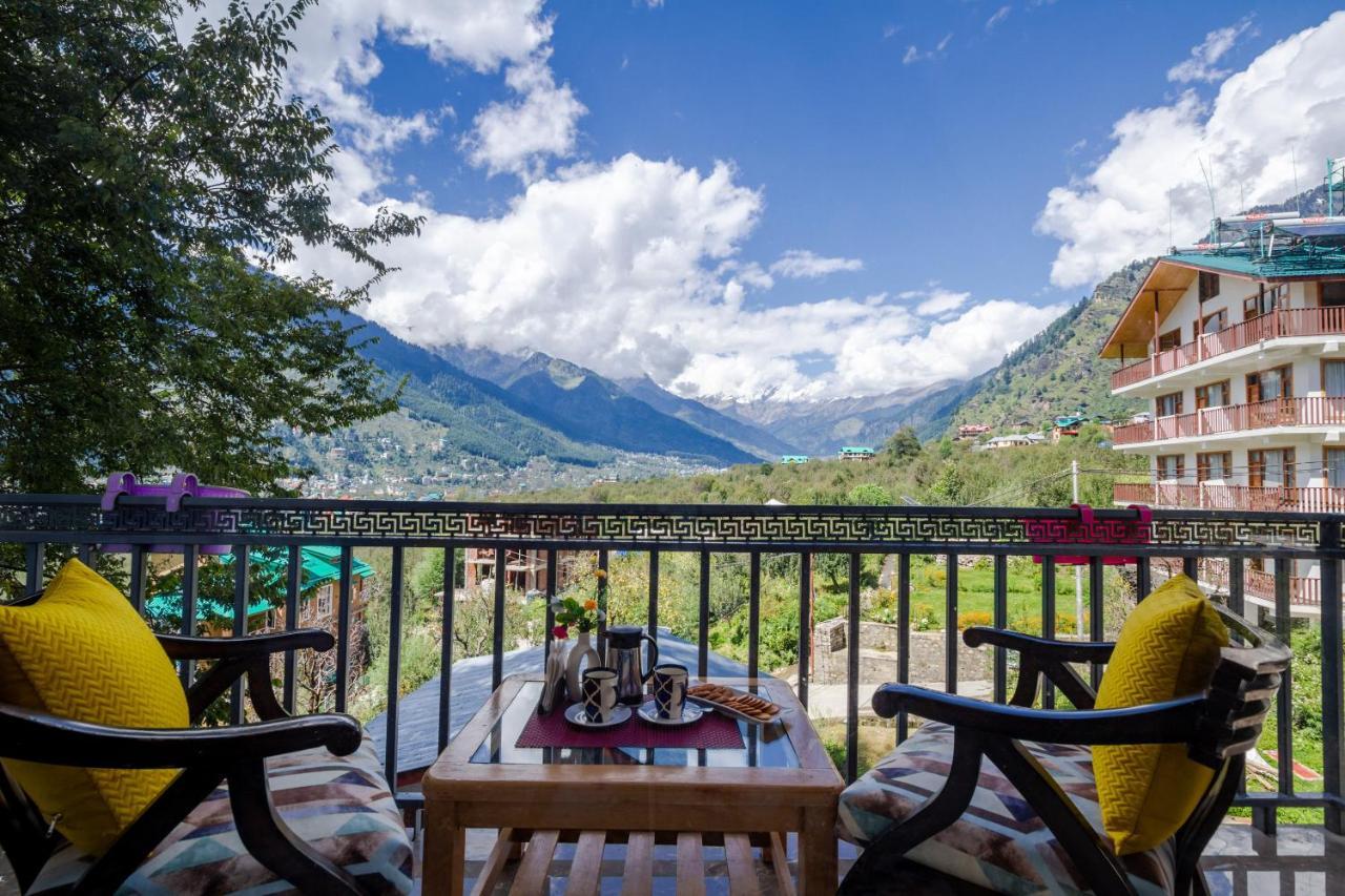 Eden Oaks Hotel Manali  Ngoại thất bức ảnh