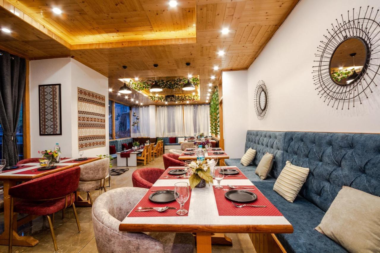 Eden Oaks Hotel Manali  Ngoại thất bức ảnh