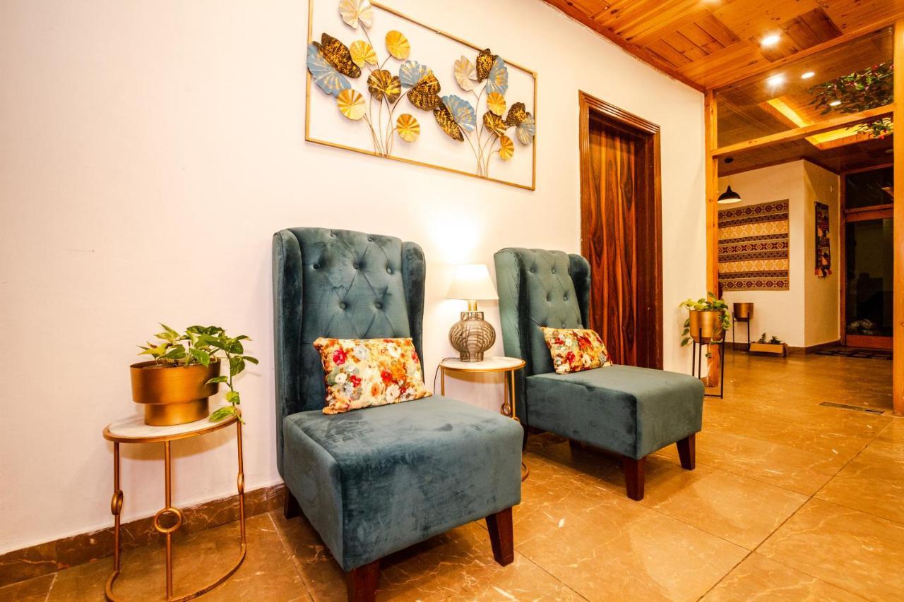 Eden Oaks Hotel Manali  Ngoại thất bức ảnh