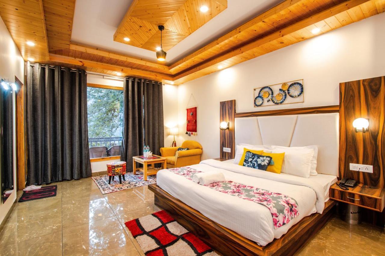 Eden Oaks Hotel Manali  Ngoại thất bức ảnh