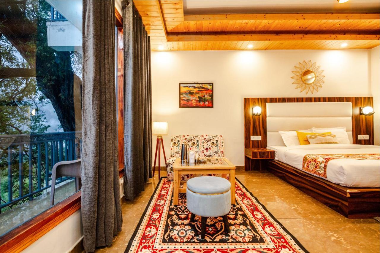 Eden Oaks Hotel Manali  Ngoại thất bức ảnh